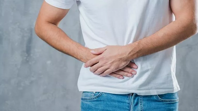 التهاب البنكرياس.. إليك الأعراض والأسباب