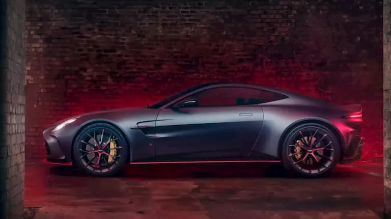 أستون مارتن تطلق أقوى موديلات أيقونتها Vantage.. بقوة 680 حصان