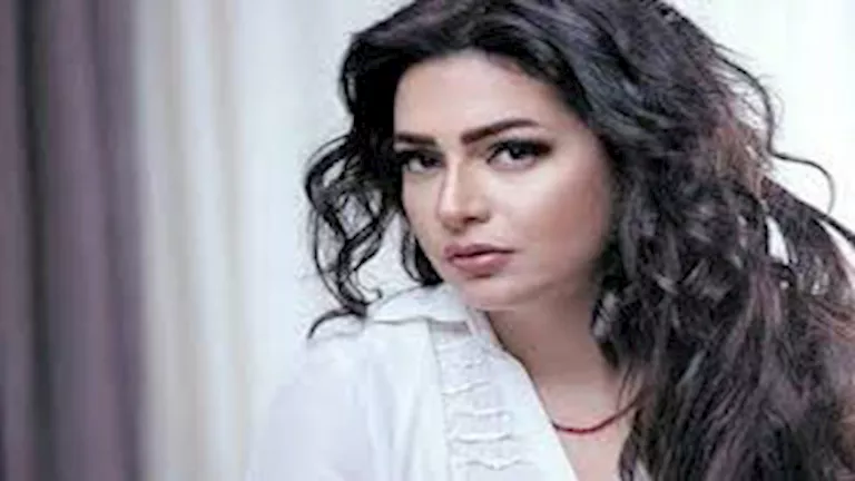 خطفت الفنانة دنيا المصري الأنظار من أحدث ظهور لها على السوشيال ميديا.