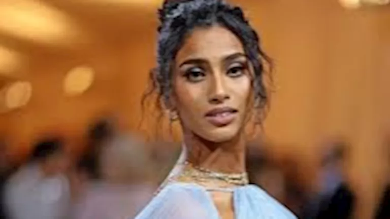 “عارضة أزياء مصرية”.. حكيمي يثير الجدل بدخوله علاقة جديدة بع