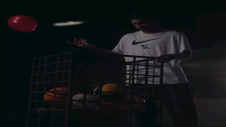 10 صور ترصد فيديو تقديم أحمد شريف لاعب الزمالك المثير للجدل