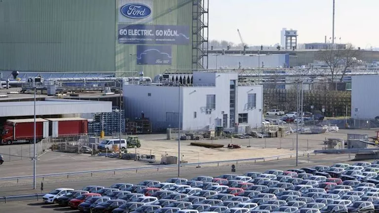 فورد تجهز مصنع للسيارات الكهربائية بأمريكا.. وتؤكد: سيكون أكثر ربحية