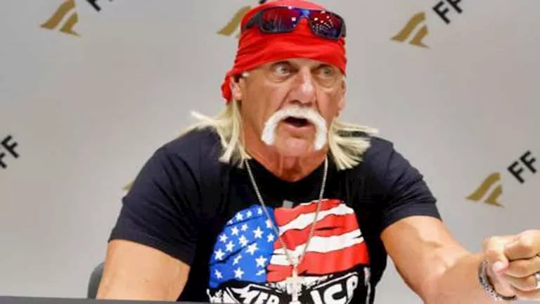 سبب وفاة هوجان.. 7علامات تكشف الإصابة بالسكتة القلبية