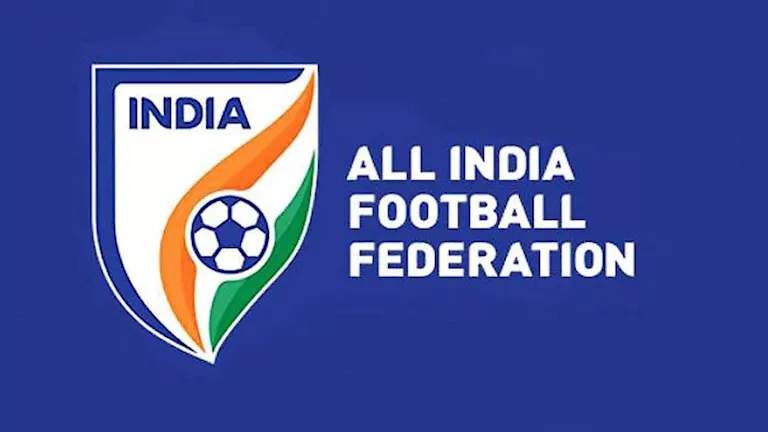 هل قدم الاتحاد الهندي عرضا لبيب جوارديولا وتشافي؟