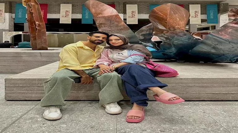 7 صور لاحتفال لاعب الأهلي السابق بعيد زواجه