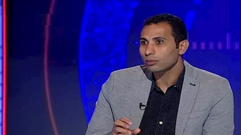 وائل القباني يهاجم أيمن الرمادي بعد دفاعه عن مدرب الزمالك