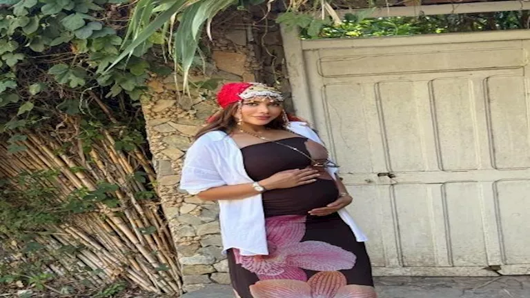 شرط علي الحجاب.. زوجة محمد النني الثانية تخرج عن صمتها