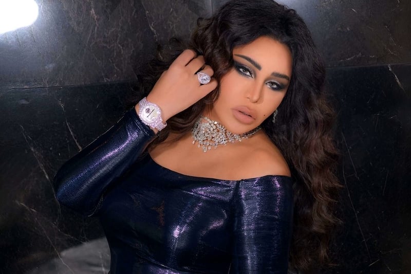 أحلام تستعد للقاء الجمهور المغربي