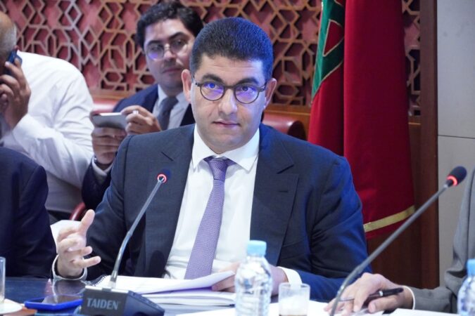 الحكومة تتراجع عن منح « مجلس الصحافة » صلاحية توقيف المطبوعات والصحف استجابة لمطالب المعارضة والأغلبية