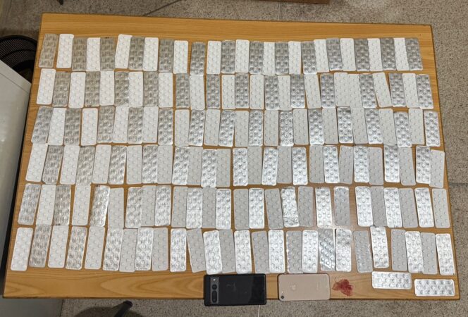 توقيف سيدة بسلا بحوزتها 2430 قرصًا مهلوسًا وكوكايين