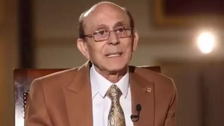 خالد سرحان يطلب الدعاء لـ محمد صبحي بعد تعرضه لوعكة صحية