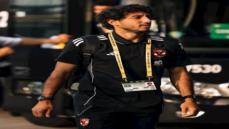 أول رد فعل من محمد هاني بعد طرده في مباراة الأهلي وفاركو بالدوري