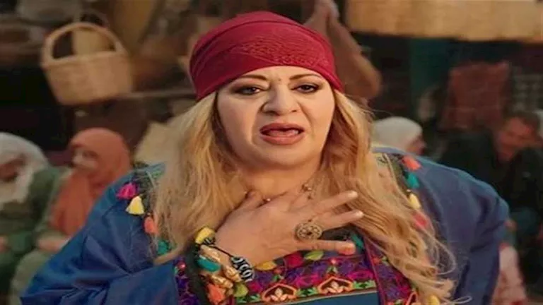 “دهب وفلوس وتبرعات”.. فريدة سيف النصر في رسالة غامضة: “بعتذر بالنيابة