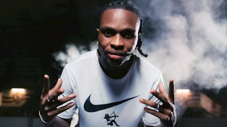 نجم أنجولا يعلق على مستوى شيكو بانزا مع الزمالك