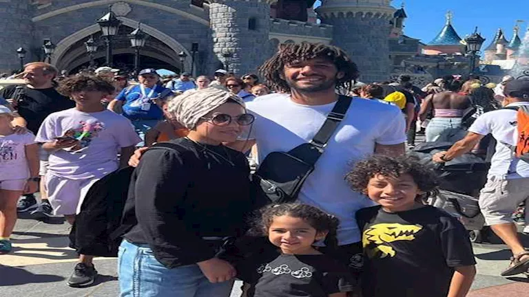 24 صورة ورسالة غاضمة من زوجة محمد النني الأولى