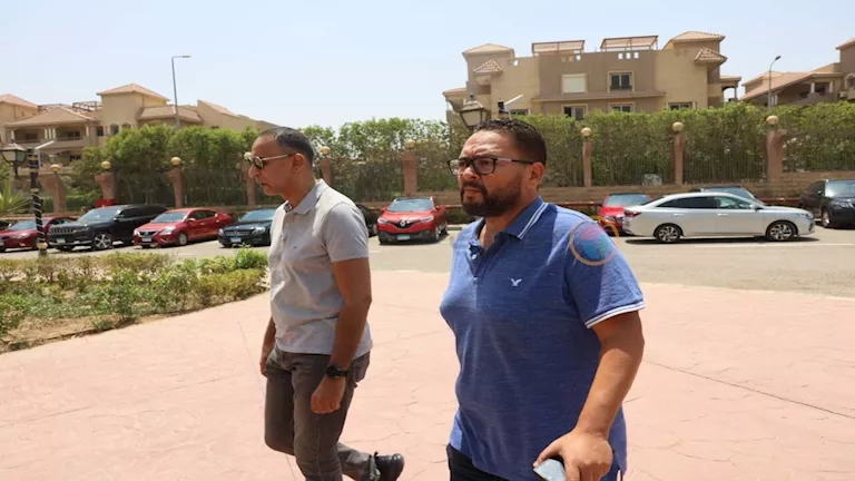 10 صور ترصد حضور سيد عبد الحفيظ ومحمد العدل جنازة والد العامري فاروق