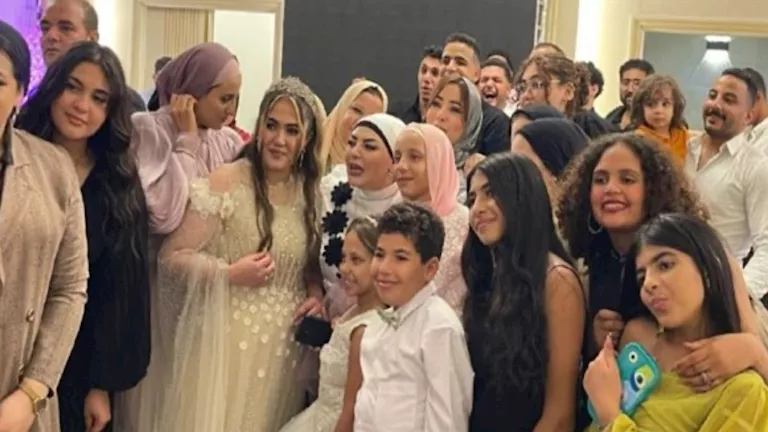 ميار الببلاوي تحتفل بخطوبة نجلها: “ربنا عالم إني ربيته بالحلال”