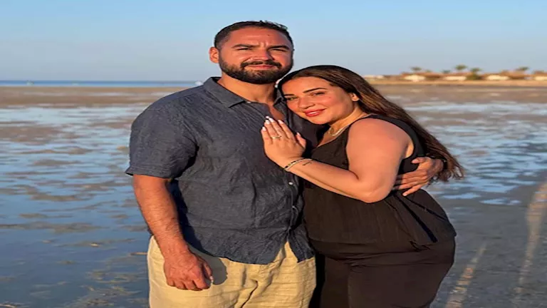 كنت فاهمة الحب غلط.. 20 صورة رومانسية لـ أسما شريف منير وزوجها