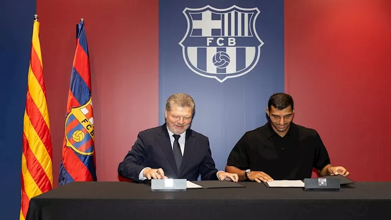 ثاني مصر ومواجهة الزمالك.. ماذا ينتظر سيف الدرع مع برشلونة؟