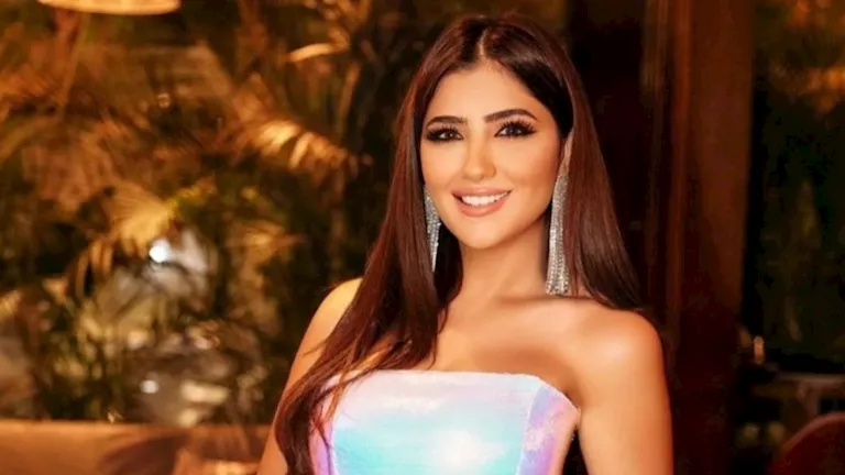 مي عمر تخطف الأنظار بفستان جذاب.. ما دلالة اختيارها لـ اللون الأصفر؟