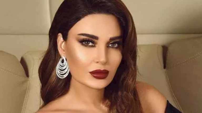 فستان جريء.. صور ومعلومات عن إطلالة سيرين عبد النور