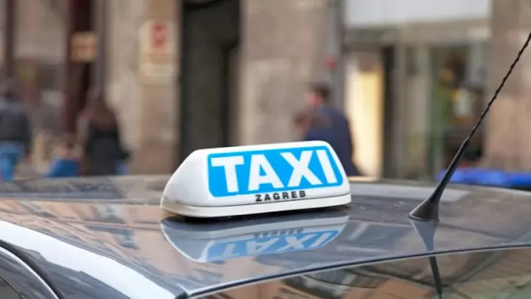 مشوار بـ85 ألف جنيه.. سائحة تحكي تجربتها مع التاكسي في هذه الدولة