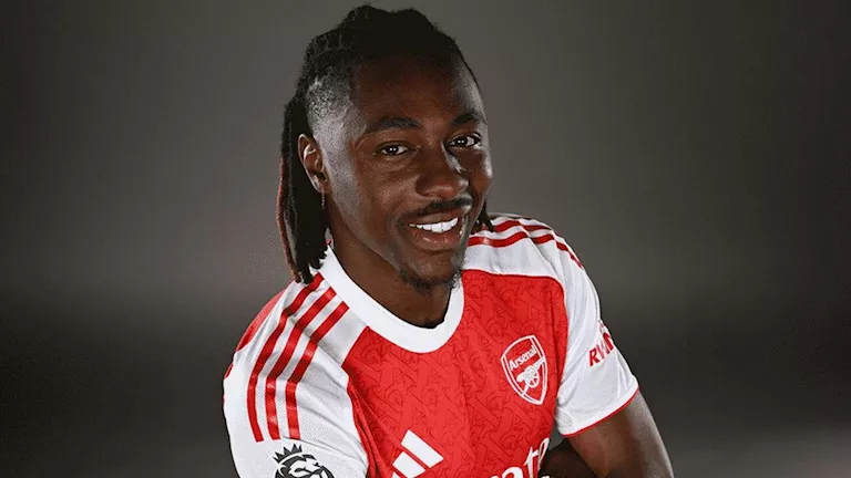 لاعب شطرنج.. أبرز 10 صور ومعلومات عن إيزي صفقة أرسنال الجديدة