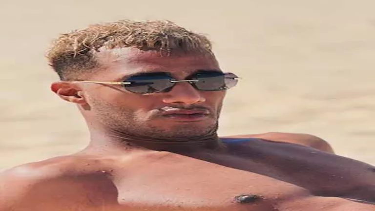 جلسة تصوير على البحر.. محمد رمضان يستمتع بالصيف في مراسي