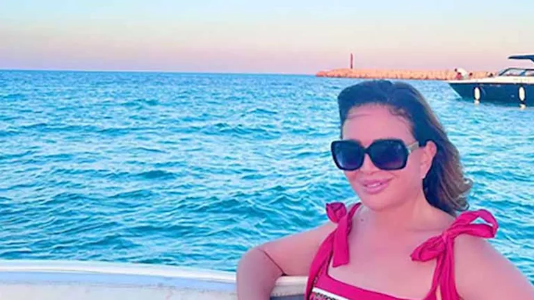 في يخت وسط البحر.. إلهام شاهين: الغروب فراق وفيه أمل ينور الشروق حياتن