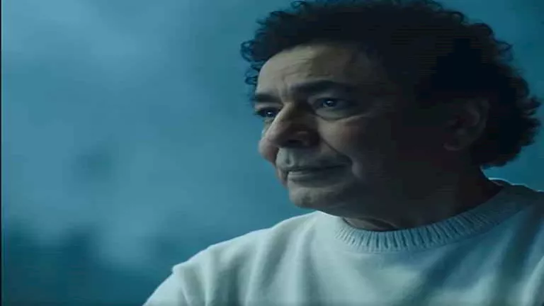 نقل محمد منير إلى المستشفى وتأجيل حفله بمهرجان العلمين