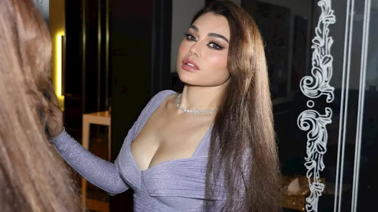 بفستان مفتوح ونقوش الغابة.. هيفاء وهبي تخطف الأنظار بإطلالة جريئة