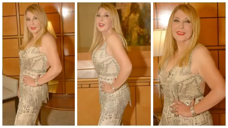 بـ”جمبسوت مُطرز”ورشاقة ملفتة.. نادية الجندي تخطف الأنظار في أحدث ظهور