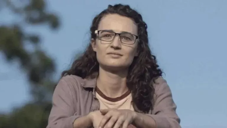 وفاة الممثلة كيلي ماك عن عمر 33 عامًا بعد صراع مع السرطان