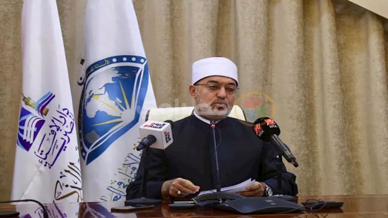 ما حكم من يقول لمن يريد الزواج منها “تزوجتُك شهرًا” وهل يصح هذا الزواج