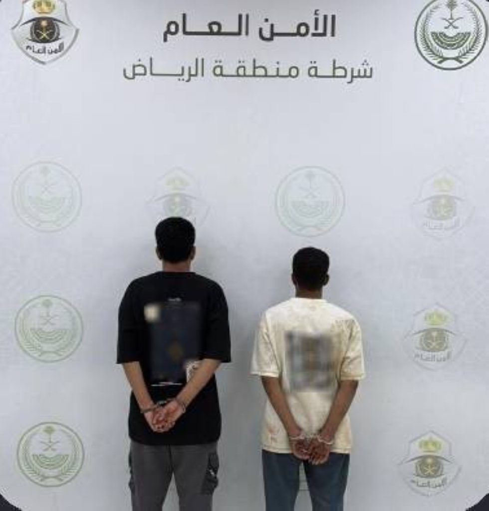 شرطة الرياض تقبض على شخصين لسرقتهما مركبتين