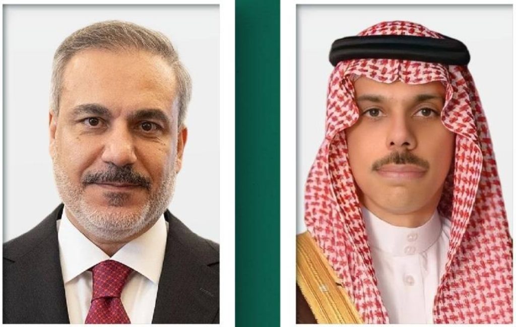 وزير الخارجية ونظيره التركي يبحثان هاتفياً المستجدات في غزة