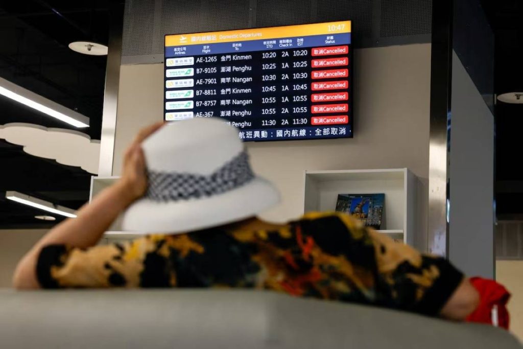 تايوان تواجه إعصار بودول.. إجلاء الآلاف وإلغاء مئات الرحلات