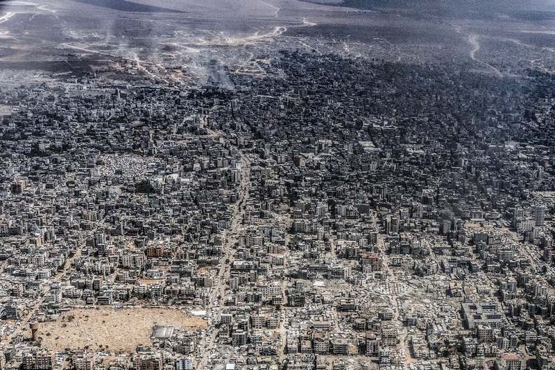 عين على الدمار .. صور جوية نادرة تُظهر حجم المأساة الإنسانية في قطاع غزة
