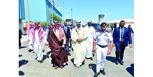 وزير الداخلية السعودي زار قاعدة صباح الأحمد لخفر السواحل