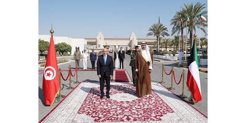 وزير الدفاع بحث تعزيز التعاون العسكري بين الكويت وتونس