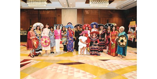 مجموعة المرأة الدولية افتتحت موسمها الجديد