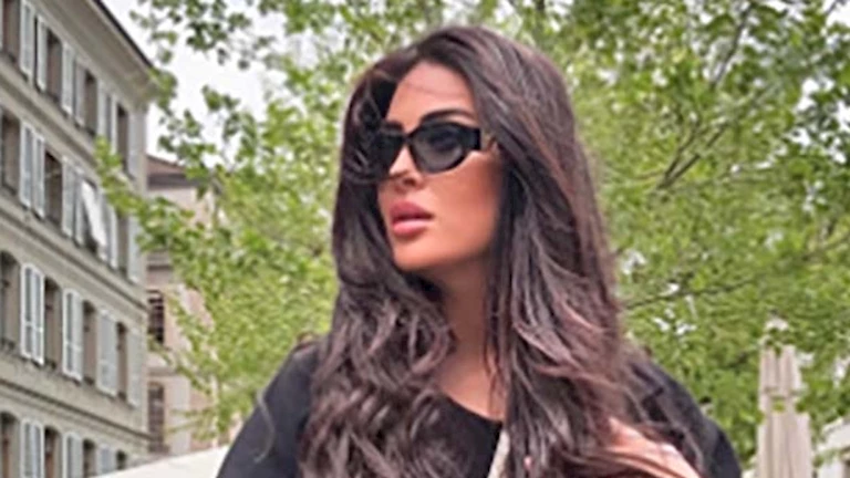 ميرنا نور الدين بإطلالة أنثوية ناعمة بالفستان البني.. سر اختيار اللوك