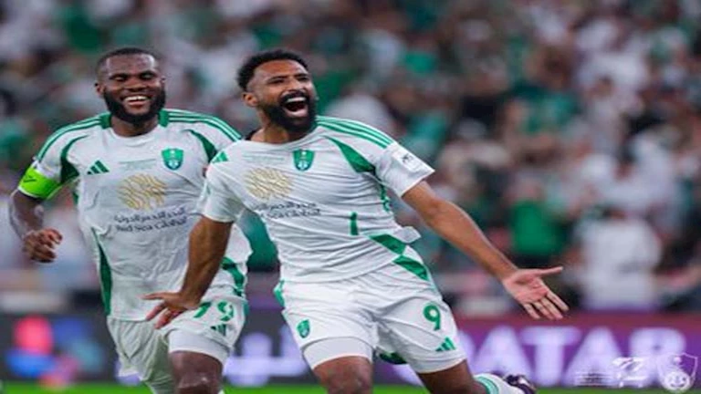 كيف تشاهد مباراة الأهلي السعودي وبيراميدز في كأس إنتركونتيننتال 2025 ع