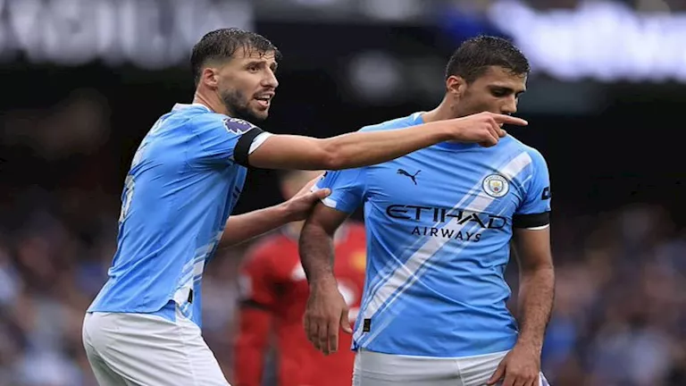 مانشستر سيتي يفوز على مانشستر يونايتد بثلاثية في الدوري الإنجليزي