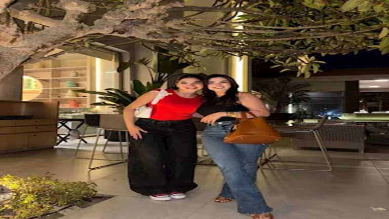 بعد تجديد حبس سوزي الأردنية.. 20 صورة جمعتها مع نجوم الفن