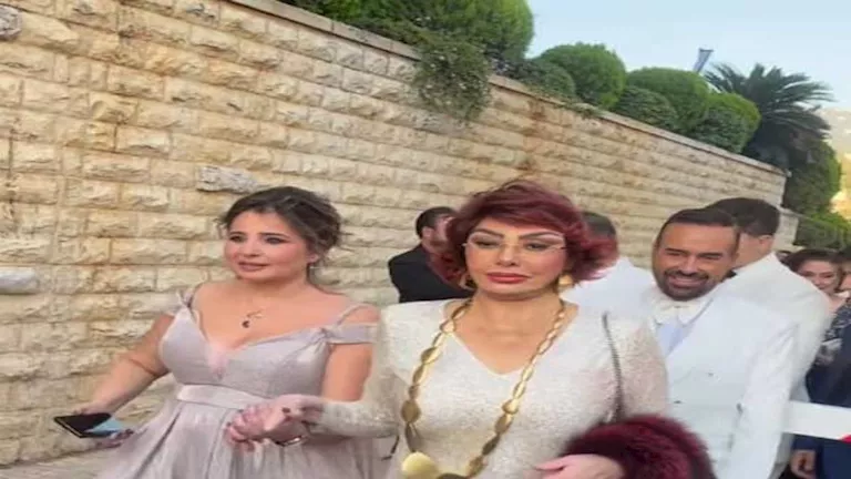 بالصور.. نبيلة عبيد تخطف الأنظار بإطلالة ساحرة في حفل الموريكس 2025