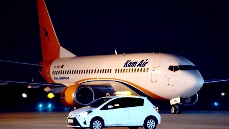 “اتنقذ بأعجوبة”.. نجاة طفل اختبأ داخل عجلات طائرة لمدة 90 دقيقة