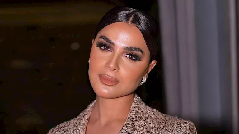 فستان جذاب وأنيق.. 10 صور ومعلومات عن إطلالة رانيا منصور