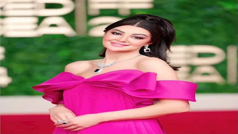 في عيد ميلادها.. 20 صورة لـ أجمل إطلالات أروى جودة