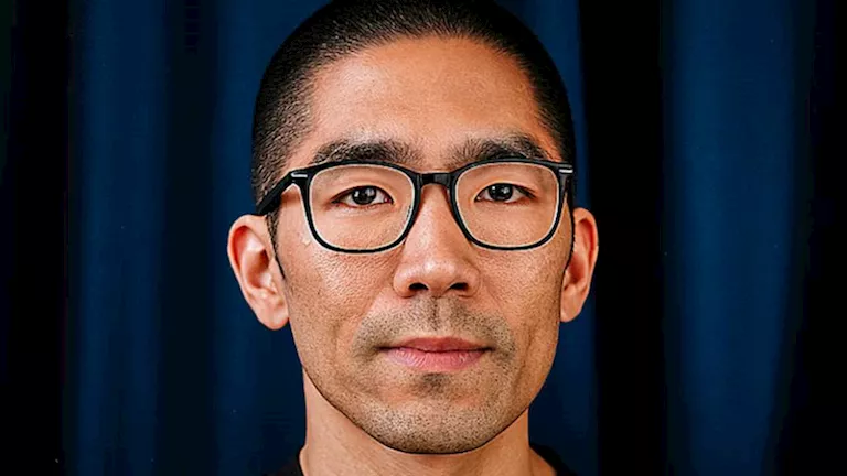 10 صور لأصغر ملياردير في العالم.. من هو إدوين تشين؟